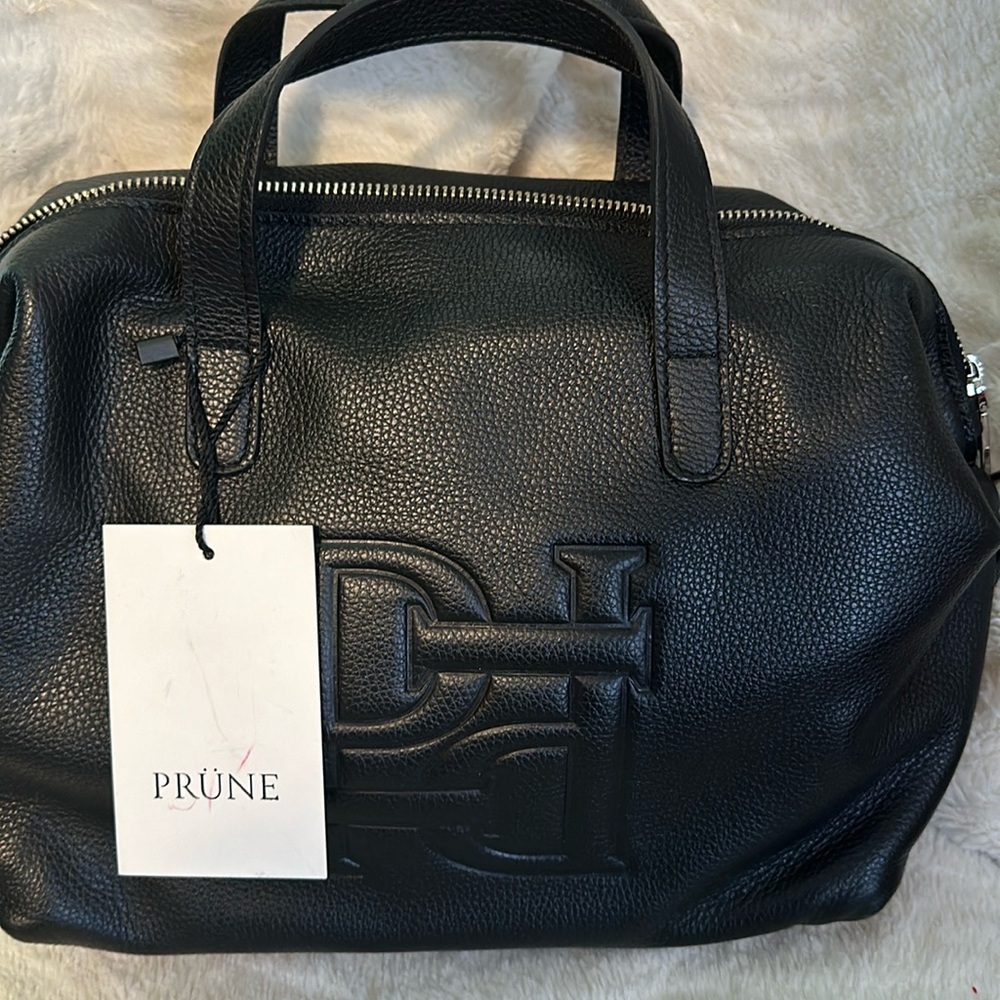 Prune satchel